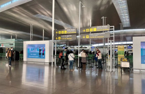 ep pasajeros en el aeropuerto de barcelona el prat el 3 de diciembre