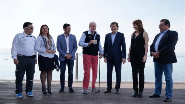 ep rey juan carlos recibelicenciahonorvelasanxenxo