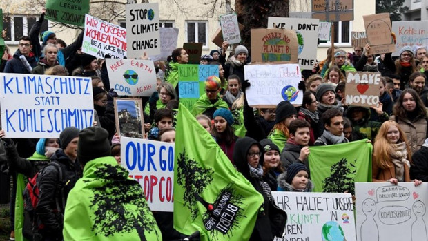 School strike for the climate in Germany | Carsten Rehder/dpa - Archivo ep school strike for the climate in germany