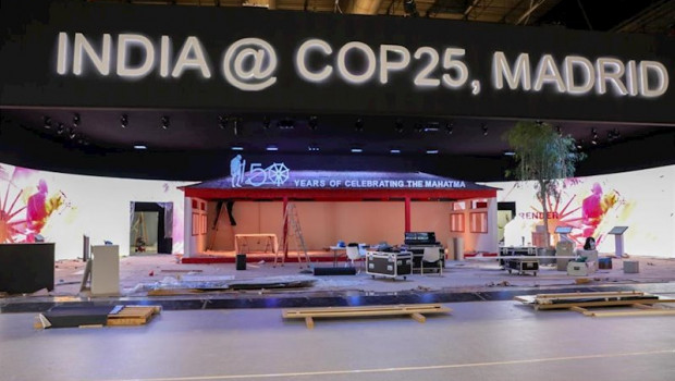 ep stand de la india en uno de los pabellones de la feria de madrid ifema en los preparativos de la