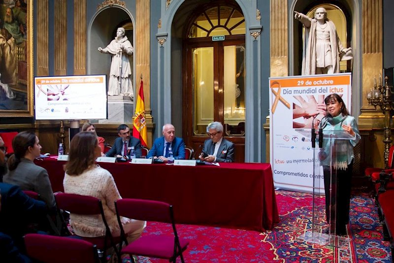 ep un momento durante la jornada encuentro cientifico social e institucional sobre ictus