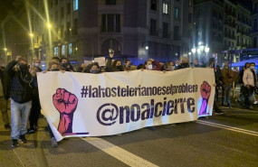 ep unos 800 trabajadores del sector hostelero y ocio nocturno catalan se concentran en la plaza sant