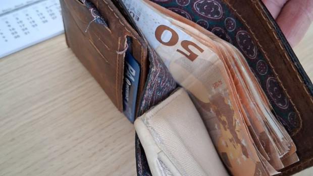 ep archivo cartera con dinero ep archivo cartera con dinero