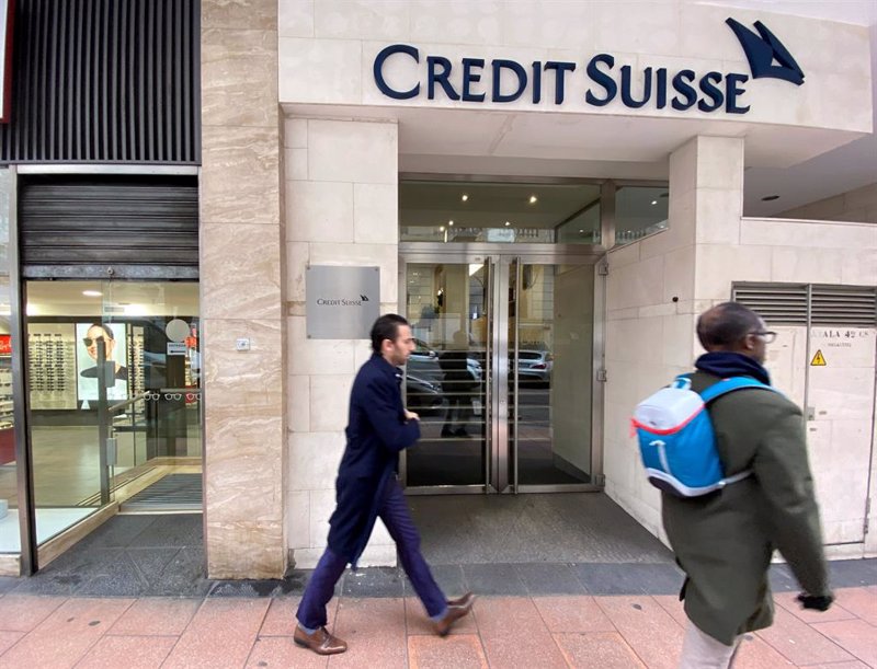 Credit Suisse elige dos acciones españolas para su cartera europea de 2022