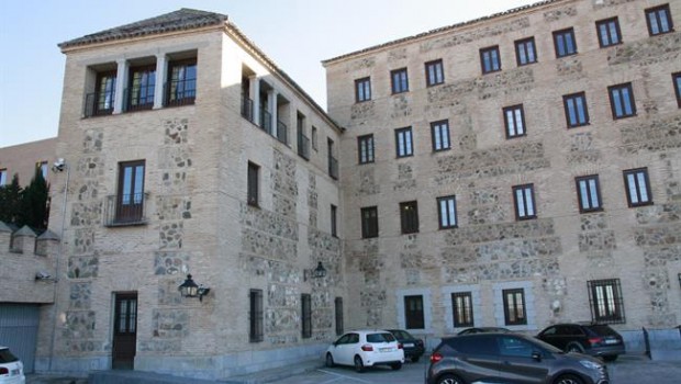 ep edificio antiguo cortes