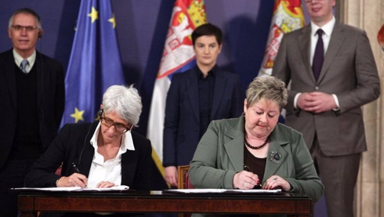 El consorcio Stellantis y el Gobierno de Serbia han firmado este jueves un acuerdo de 190 millones de euros para la producción de coches eléctricos en la fábrica de Fiat en la ciudad de Kragujevac | SAVA RADOVANOVIC ep el consorcio stellantis y el gobierno de serbia han firmado este jueves un acuerdo de 190