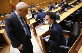 ep el diputado socialista rafael simancas y el de ciudadanos edmundo bal conversan la comision del