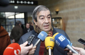 ep el exministro francisco alvarez cascos acude al tanatorio de cabuenes gijon para dar las