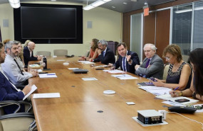 ep el ministro de transportes y movilidad sostenible oscar puente se reune con el comisionado del ep el ministro de transportes y movilidad sostenible oscar puente se reune con el comisionado del