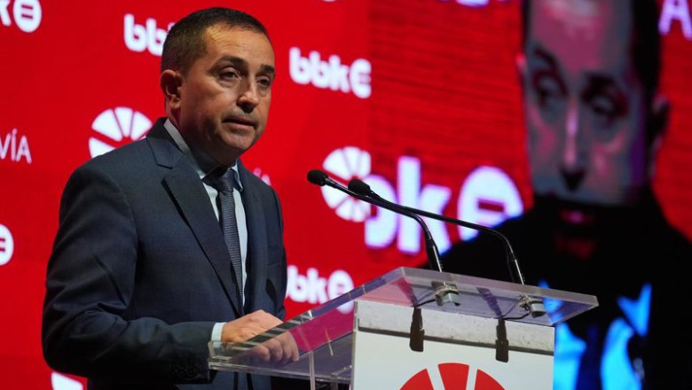 ep el presidente de la fundacion bbk xabier sagredo durante la celebracion del i foro gran via en la