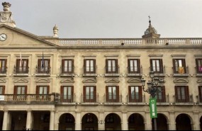 ep fachadaayuntamientovitoria