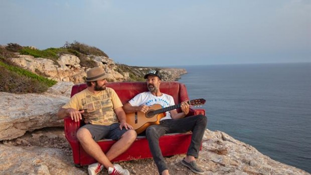 ep jah changopau dones colaboransingle sofa de cuero
