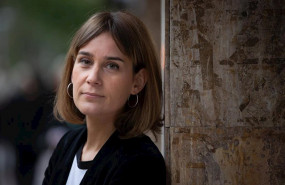 ep la presidenta de en comu podem catecp en el parlament de catalunya jssica albiach posa tras una