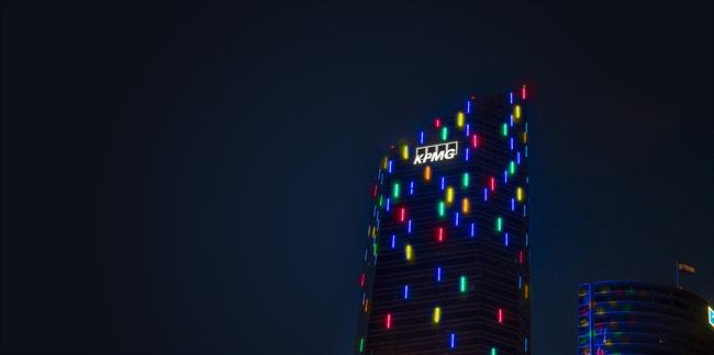 La Torre de Cristal iluminada en Madrid | KPMG - Archivo ep la torrecristal iluminadamadrid