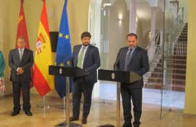 ep lopez miras aizquierda junto a abalos