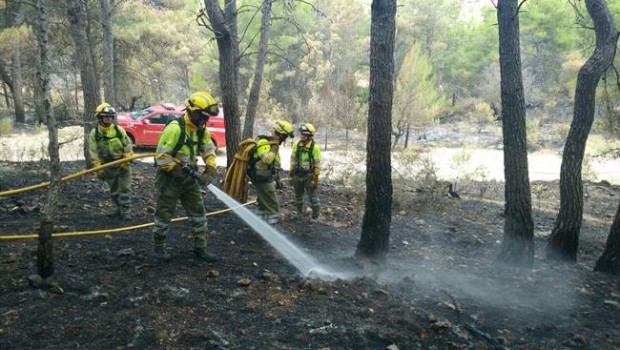 ep los bomberoscastellonen refrescarzona calcinada