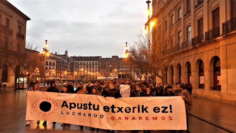 Manifestación en Pamplona en contra de las casas de apuestas | EUROPA PRESS ep manifestacion en pamplona en contra de las casas de apuestas
