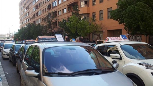 ep manifestacionautoescuelasla huelgaexaminadores