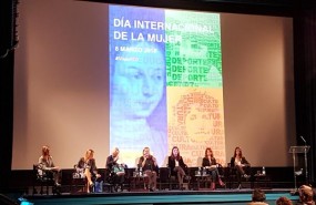 ep mesa redondadia internacionalla mujer