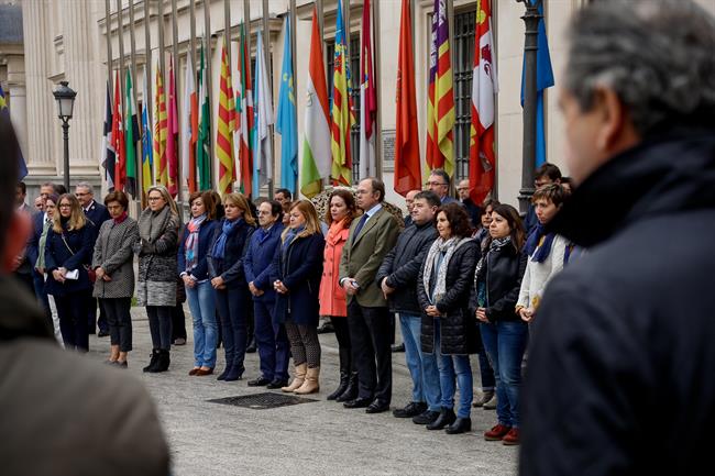 Minuto de silencio en el Senado tras el atentado en Londres | SENADO ep minutosilenciosenadoatentadolondres