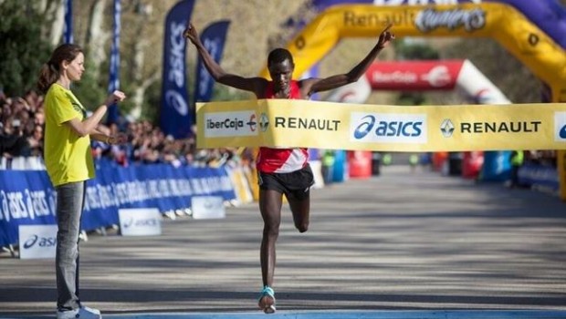 ep moses kibet cruzametarenault medio maratonmadrid