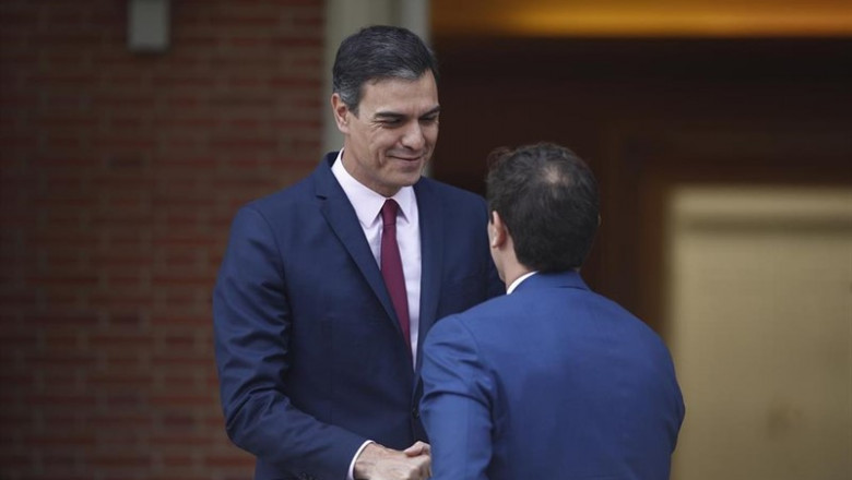 ep presidentegobierno pedro sanchez recibepresidenteciudadanos albert rivera en moncloa