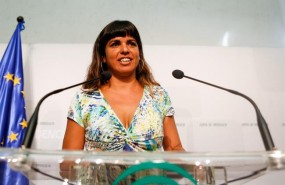 ep teresa rodriguez atiendelos periodistasreunirsesusana diaz