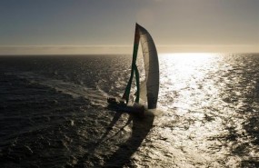 ep vela vor barco groupama sailing team