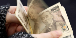 des billets de 10 000 yens tokyo 