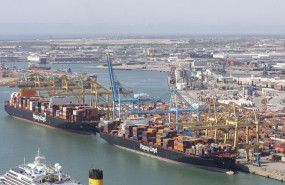 ep archivo   el puerto de barcelona aumenta su trafico exterior de contenedores por las