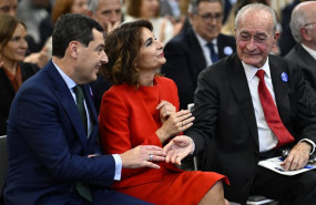 ep archivo   la vicepresidenta primera del gobierno maria jesus montero el presidente de la junta de
