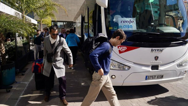 ep archivo pasajeros de la linea de alta velocidad madrid malaga llegando a la capital malaguena ep archivo pasajeros de la linea de alta velocidad madrid malaga llegando a la capital malaguena