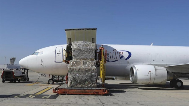 ep avion con material sanitario llegado a canarias