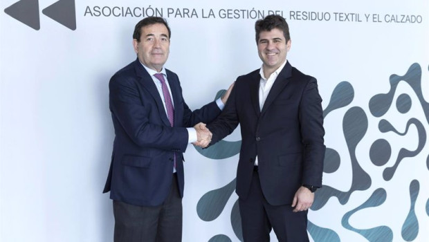 ep carlos cabanas director de relaciones institucionales de el corte ingles y andres fernandez