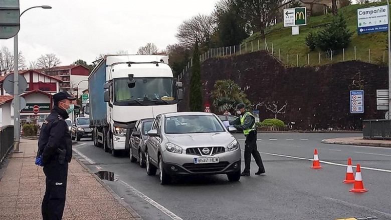 Efectivos de la Guardia Civil y de la Policía realizan controles por el covid-19 | Europa Press ep efectivos de la guardia civil y de la policia realizan controles por el covid-19