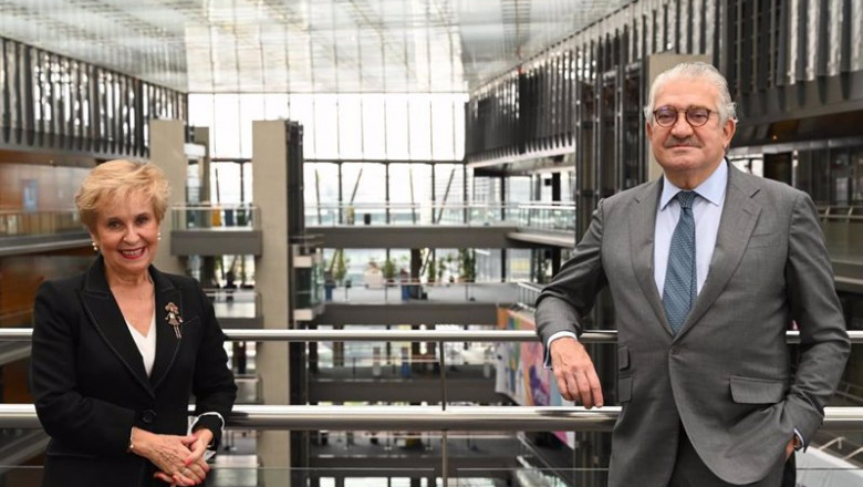 ep el consejero delegado de endesa jose bogas y la presidenta de afammer carmen quintanilla tras