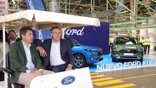 ep el presidente de la generalitat carlos mazon en la fabrica de ford almussafes