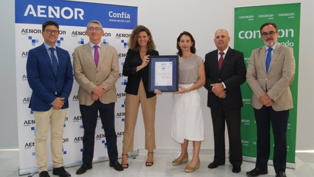 ep entrega de aenor a la empresa conacon sando con la normativa iso 39001 de seguridad vial en