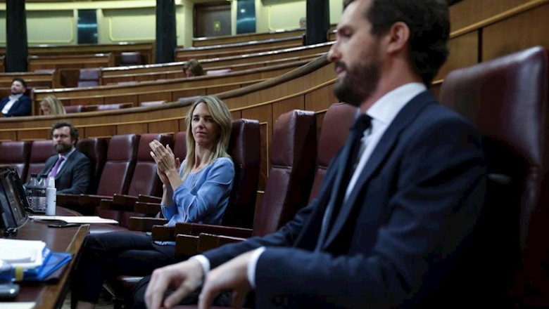 La portavoz parlamentaria del Grupo Popular, Cayetana Álvarez de Toledo, y el líder del PP, Pablo Casado, en el debate del Congreso que acordó la prórroga del estado de alarma. En Madrid (España), a 25 de marzo de 2020. | Pool ep la portavoz parlamentaria del grupo popular cayetana alvarez de toledo y el lider del pp pablo