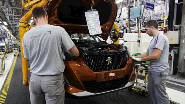 ep linea de montaje en la planta de psa peugeot citron en vigo pontevedra