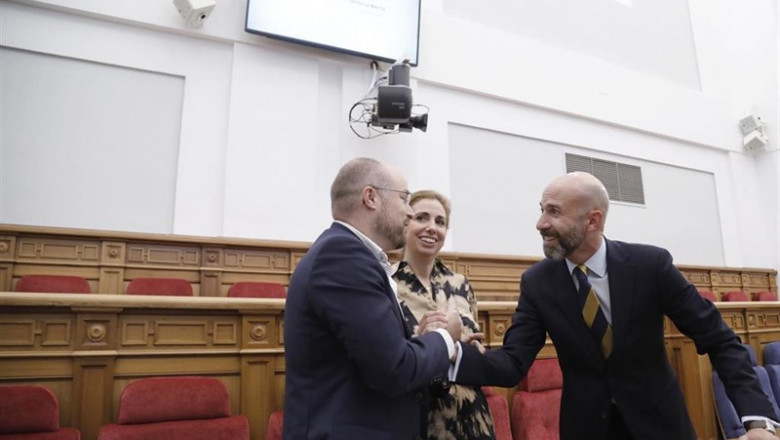 ep los diputados regionales de cs alejandro ruiz ursula lopez y david munoz en el pleno de las