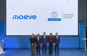 ep los directivos de moeve junto a miembros de la universidad politecnica de madrid tras el acuerdo