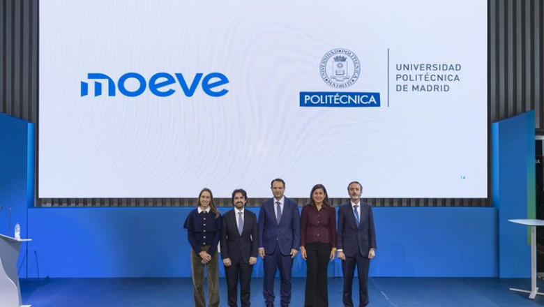 ep los directivos de moeve junto a miembros de la universidad politecnica de madrid tras el acuerdo