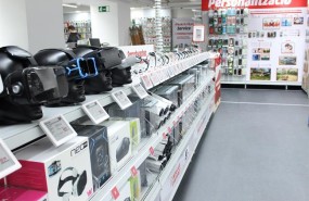 ep media markt inaugura tienda plaza catalun