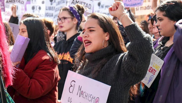 ep mujeres durante la manifestacion del 8m en 2019 en madrid