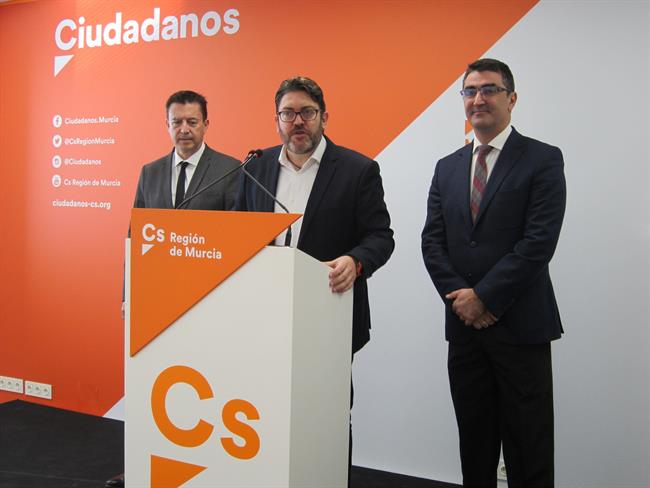 Rued Ad Eprensa Cs Con Miguel Sánchez A La Cabeza | EUROPA PRESS ep rued ad eprensa csmiguel sanchezla cabeza