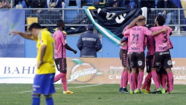 ep tenerife ganacadizduelo directoel play-off de ascenso