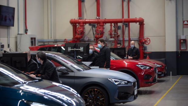 ep varios trabajadores en el nuevo test center energy tce de seat a 15 de diciembre de 2021 en