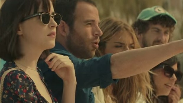 Dakota Johnson, vale, cortometraje, estrella dam, quim gutierrez