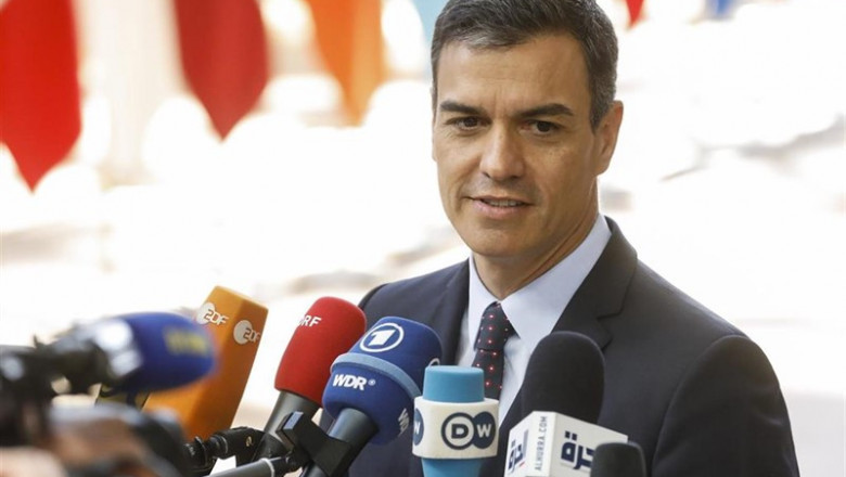 02 July 2019, Belgium, Brussels: Spanish Prime Minister Pedro Sanchez arrives on the third day of the European Union leaders special summit. Photo: Thierry Roge/BELGA/dpa | Thierry Roge/BELGA/dpa ep 02 july 2019 belgium brussels spanish prime minister pedro sanchez arrives on the third day of the european union leaders special summit photo thierry rogebelgadpa